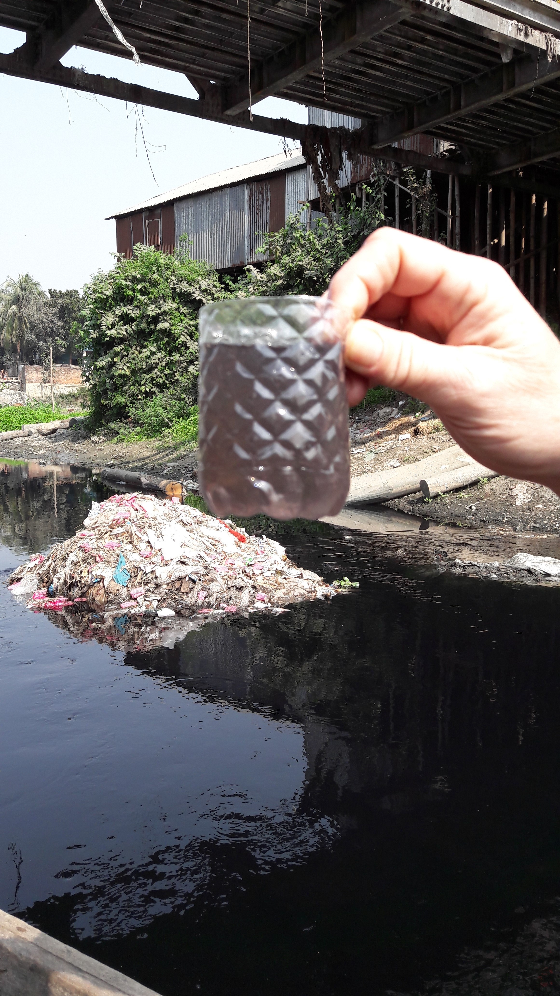 Water sample along the Bisnandi Canal, February 2017